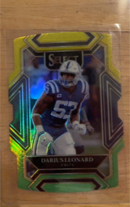 2021 Panini Select Darius Leonard Die Cut Prizm — front