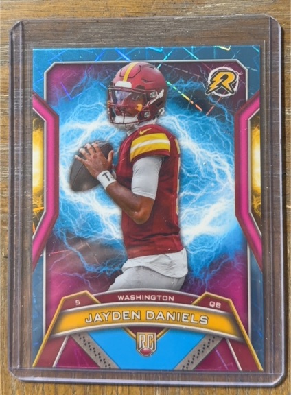 2024 Topps Resurgence #196 Jayden Daniels — front