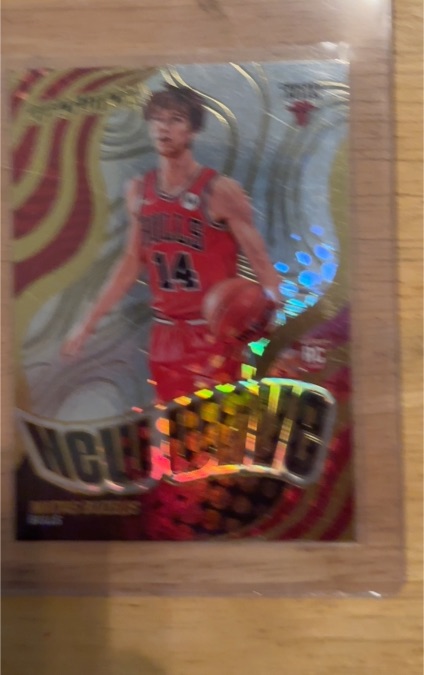 2024-25 Panini Revolution New Wave #143 Ayo Dosunmu — front