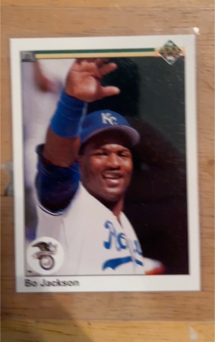 1990 Upper Deck #75 Bo Jackson — front