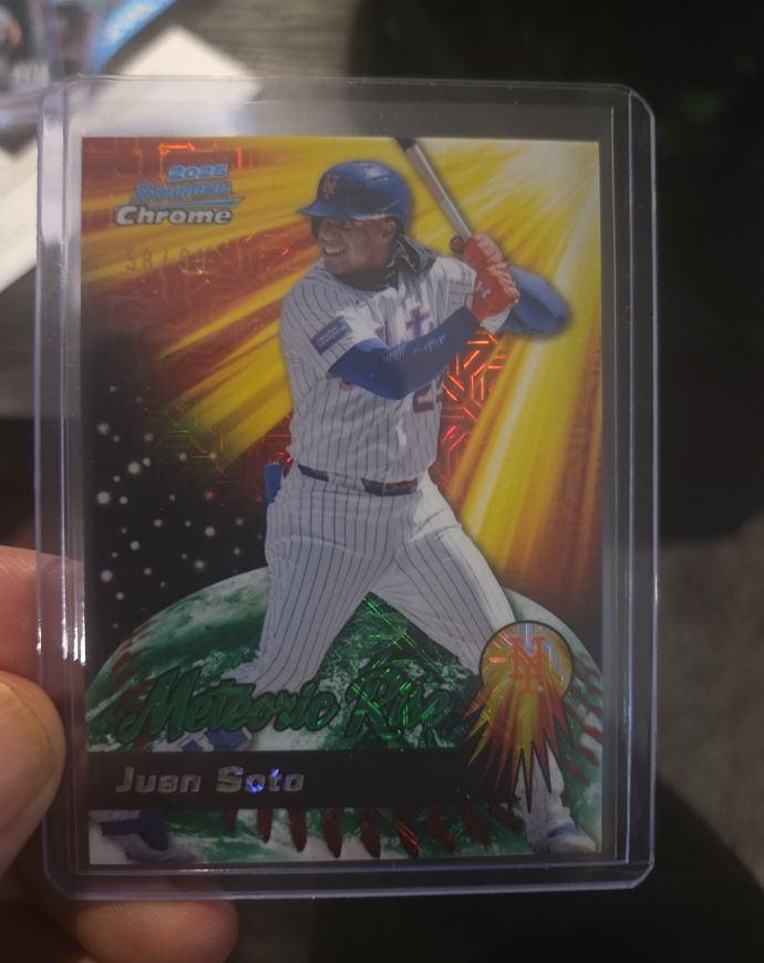 2025 Bowman Chrome #MR-15 Juan Soto Meteoric Rise — front
