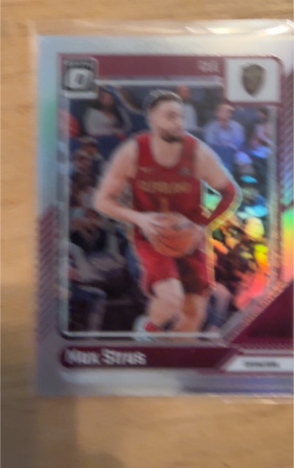 2024-25 Panini Donruss Optic #115 Max Strus — front