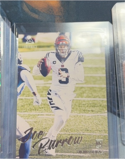 2020 Panini Chronicles Luminance #201 Joe Burrow — front