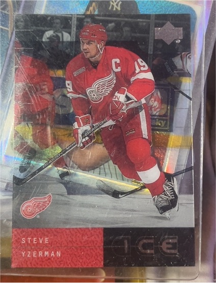 2000-01 Upper Deck Ice #19 Steve Yzerman — front