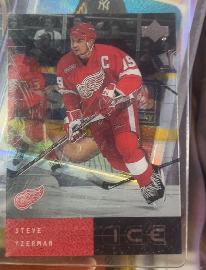 2000-01 Upper Deck Ice #19 Steve Yzerman — front