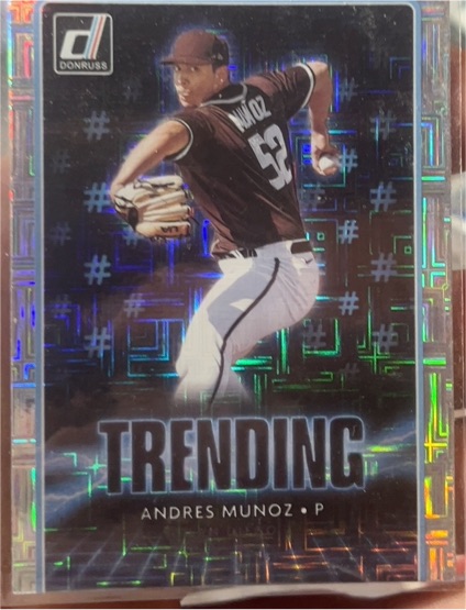 2021 Donruss Trending #TR11 Andres Munoz — front