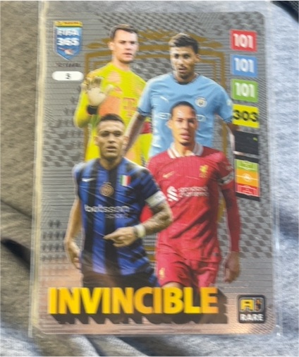 2025 Panini Adrenalyn XL FIFA 365 #5 Invincible Neuer Rodri Dijk Martinez — front