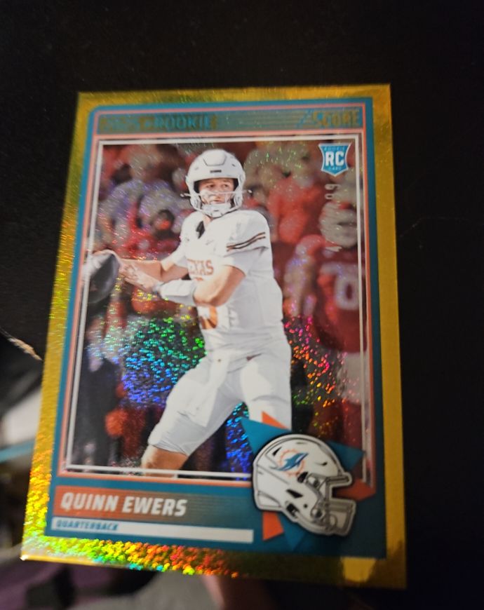 2025 Panini Score Football #75 Quinn Ewers — front