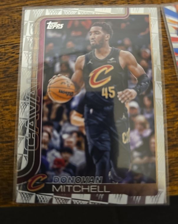 2025-26 Topps #80 Donovan Mitchell — front