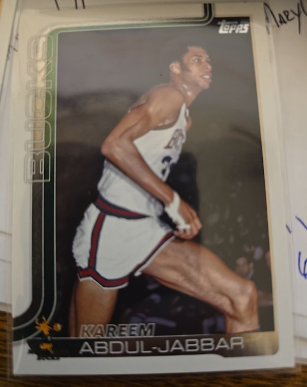 2025-26 Topps #259 Kareem Abdul-Jabbar — front