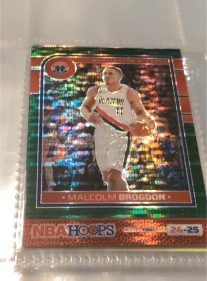 2024-25 Panini NBA Hoops #24-25 Malcolm Brogdon — front