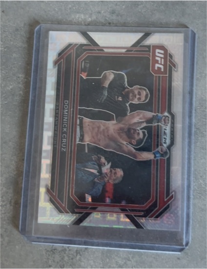 2023 Panini Prizm UFC Dominick Cruz — front