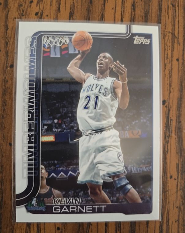 1992-93 Topps #352 Kevin Garnett — front