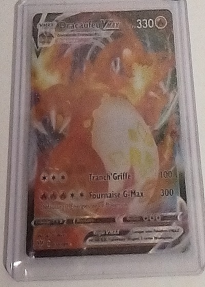 2020 Pokémon TCG Darkness Ablaze #020 Charizard VMAX — front