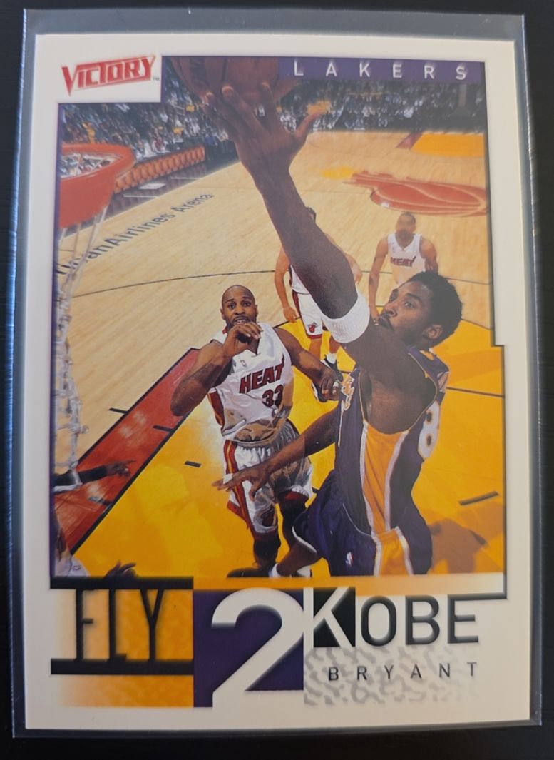 2000 Upper Deck Victory #302 Kobe Bryant Fly 2 Kobe — front