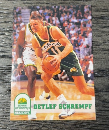 1993-94 NBA Hoops #411 Detlef Schrempf — front