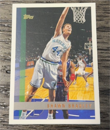 1997-98 Topps #104 Shawn Bradley — front