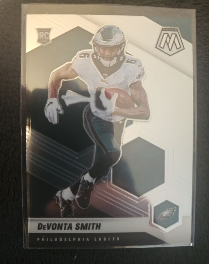 2021 Panini Mosaic #305 DeVonta Smith Rookie — front