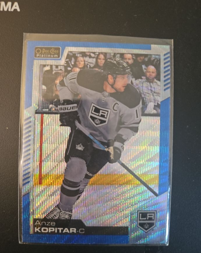 2020-21 O-Pee-Chee Platinum #19 Anze Kopitar — front