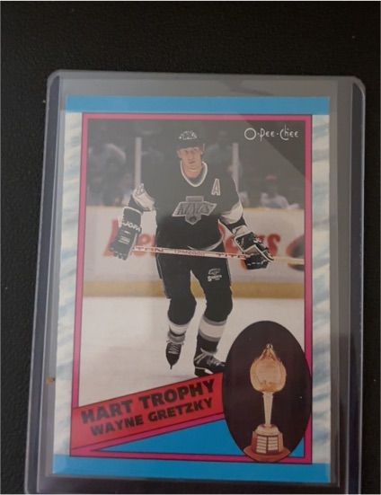 1989-90 O-Pee-Chee #320 Wayne Gretzky Hart Trophy — front