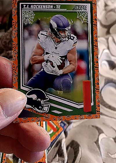 2025 Score-A-Treat #101 T.J. Hockenson — front