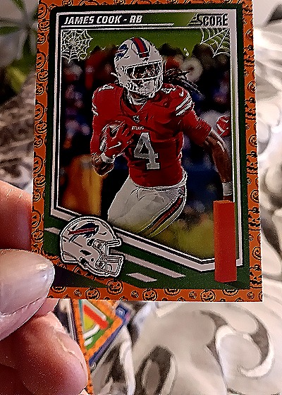 2025 Panini Score-A-Treat Halloween #unknown James Cook — front