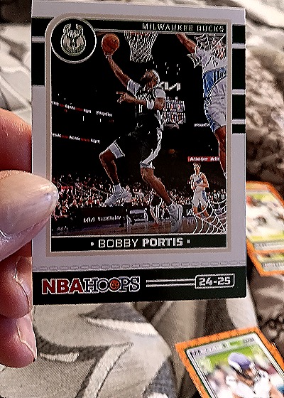 2024-25 Panini NBA Hoops #34 Bobby Portis — front