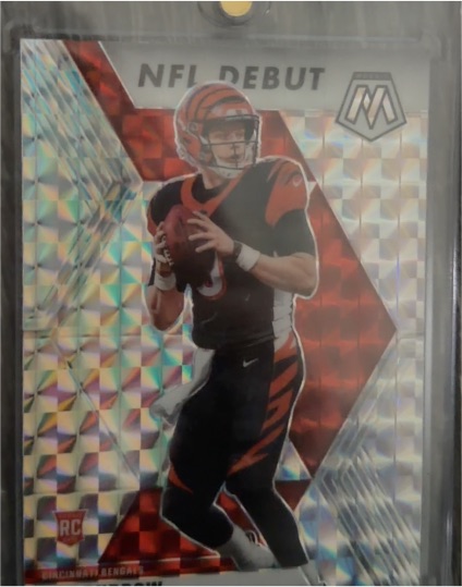 2020 Panini Mosaic #261 Joe Burrow NFL Debut Mosaic Prizm Rookie RC — front