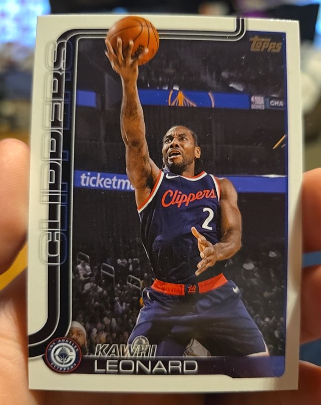 2025-26 Topps #142 Kawhi Leonard — front