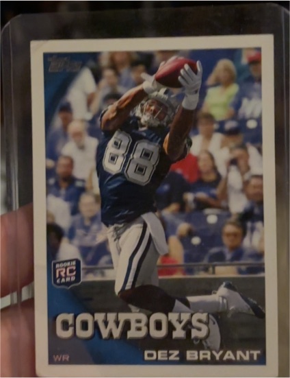 2010 Topps #425 Dez Bryant Rookie Card — front