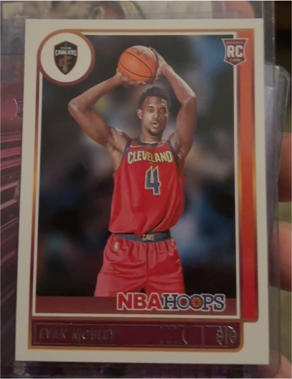 2021-22 Panini NBA Hoops #234 Evan Mobley Rookie — front