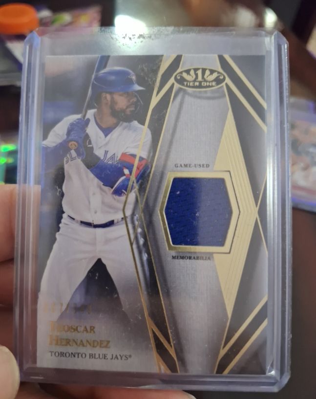 2022 Topps Tier One Tier One Relics #T1R-TH Teoscar Hernandez — front
