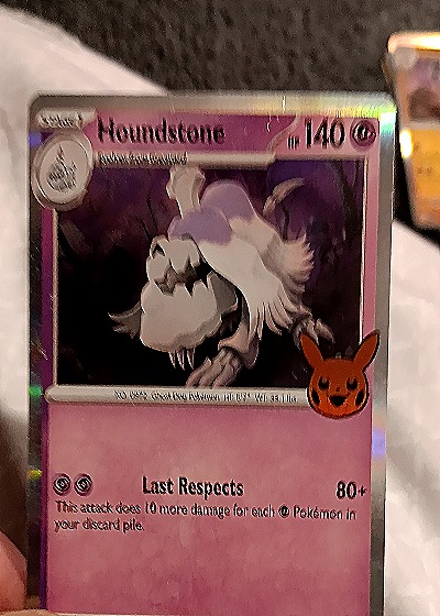 2023 Pokémon TCG #106 Houndstone — front