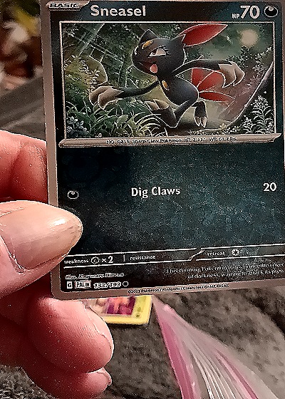 2023 Pokémon Scarlet & Violet Paldea Evolved #133 Sneasel — front