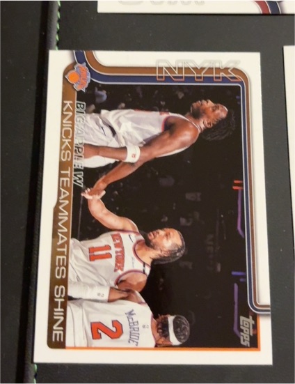 2025-26 Topps #274 Big Apple W Knicks Teammates Shine — front