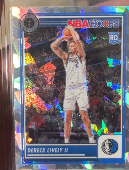 2023-24 Panini NBA Hoops Premium Stock #253 Dereck Lively II — front