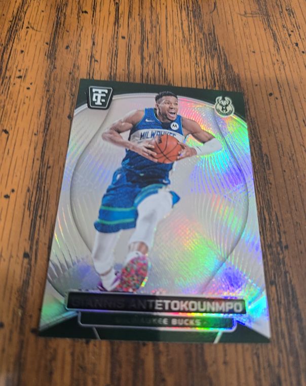 2024-25 Panini Totally Certified #3 Giannis Antetokounmpo — front