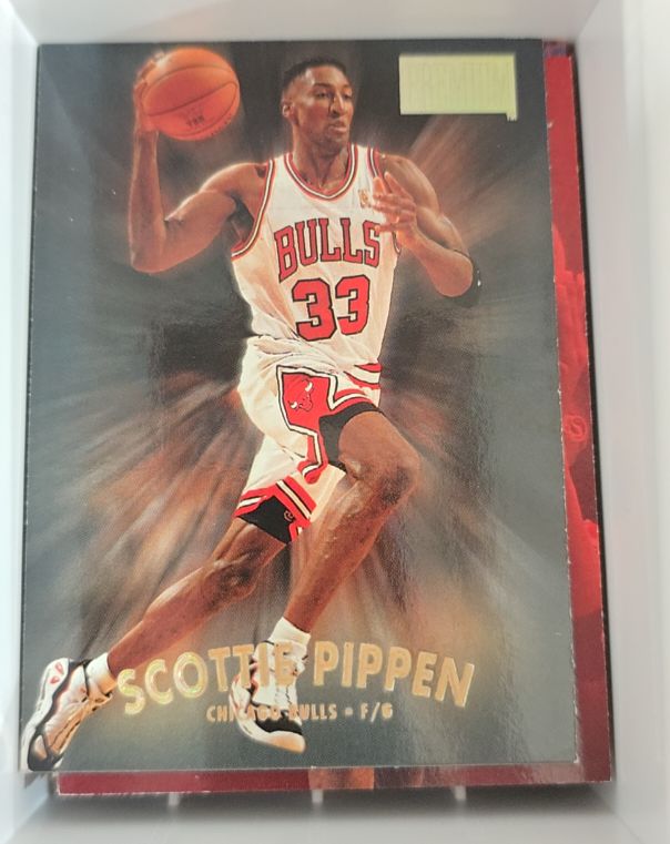 1997-98 Skybox Premium #48 Scottie Pippen — front