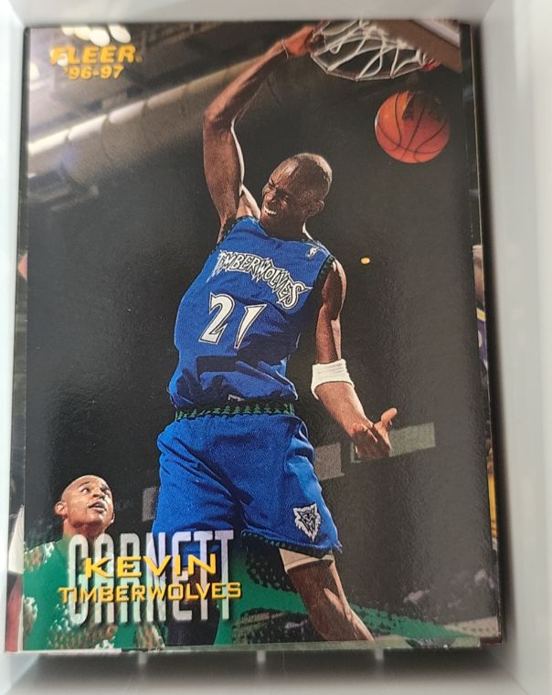 1996-97 Fleer #216 Kevin Garnett — front