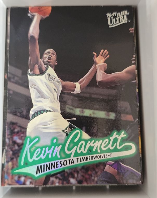 1996-97 Fleer Ultra #212 Kevin Garnett — front