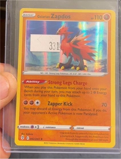 2021 Pokémon Evolving Skies #082 Galarian Zapdos — front