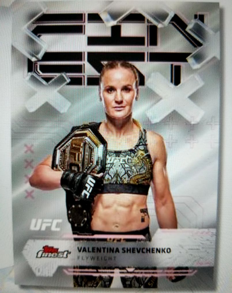 2025 Topps Midnight UFC Moon Beam #83 Valentina Shevchenko — front