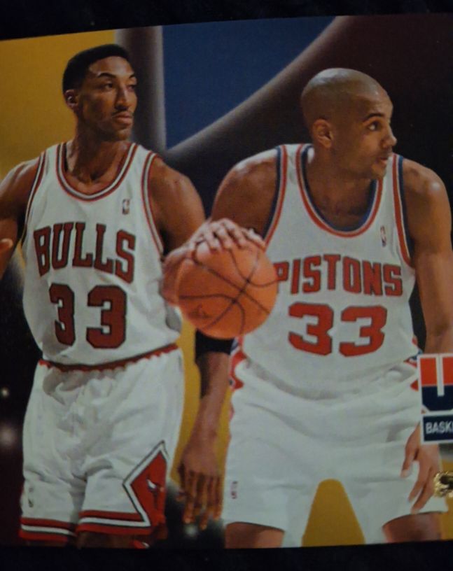 1996 SkyBox USA #58 Scottie Pippen / Grant Hill — front