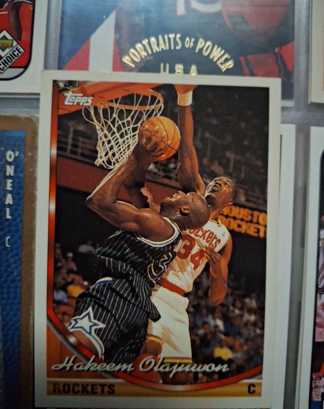 1993-94 Topps #266 Hakeem Olajuwon — front