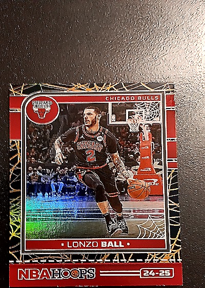 2024-25 Panini NBA Haunted Hoops #139 Lonzo Ball — front