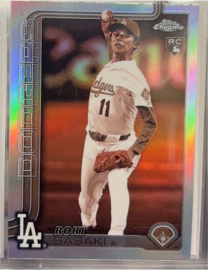 2025 Topps Chrome #217 Roki Sasaki — front