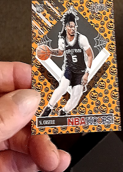 2024-25 Panini Haunted Hoops #294 Stephon Castle Orange Pumpkin Tribute Rookie — front