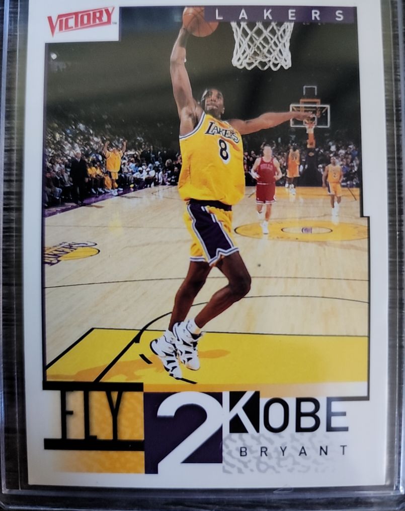 2000 Upper Deck Victory #285 Fly 2 Kobe Kobe Bryant — front