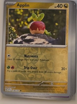 2023 Pokémon SV08: Surging Sparks #138 Applin — front