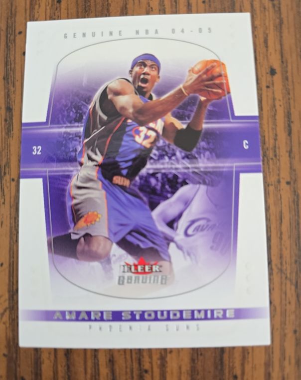 2004-05 Fleer Genuine #10 Amare Stoudemire — front